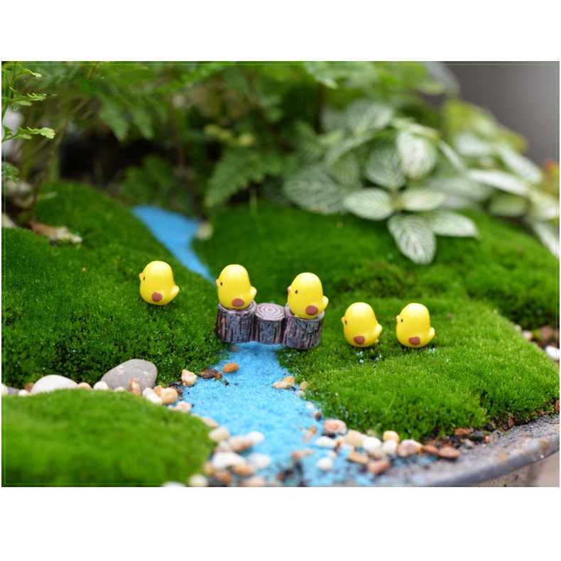 Phụ kiện trang trí chú gà con mini siêu cute, siêu đáng yêu.