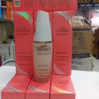 Kem vòi ,kem trang điểm essance dạng vòi