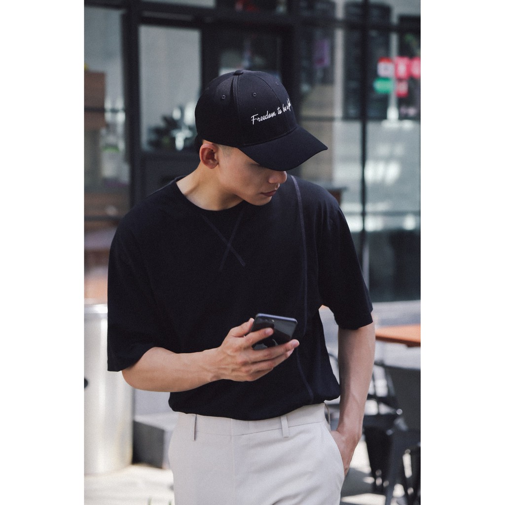 Nón lưỡi trai basic xuất khẩu J97 store màu đen logo thêu trắng cực ôm đầu cá tinh full hộp