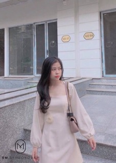 ĐẦM CỔ U KHOÉT LƯNG