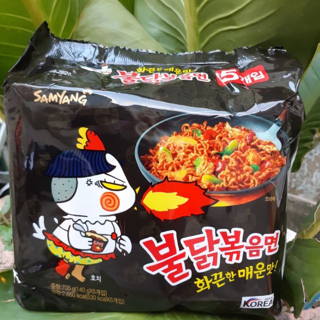 Lốc 5 Gói Mì Khô Gà Cay Samyang (140g/Gói)