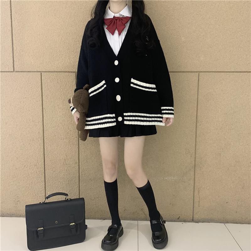 Áo khoác cardigan viền from rộng mẫu mới.