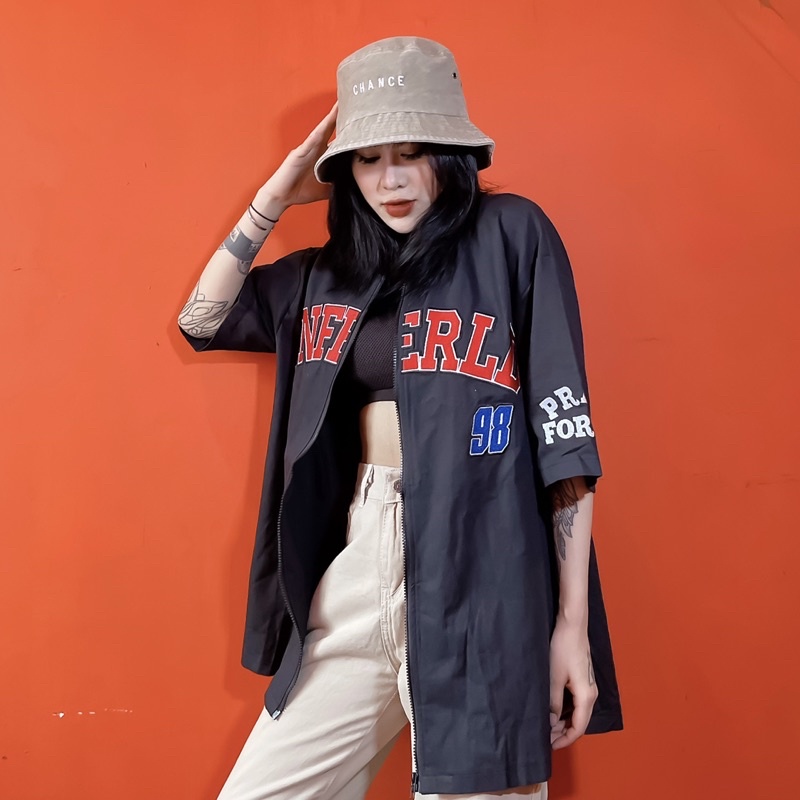 Áo khoác bóng chày chất liệu kaki chữ thêu xịn sò