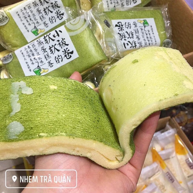 Sg sẵn thùng 2 kg bánh tiramisu trà xanh cuộn kem