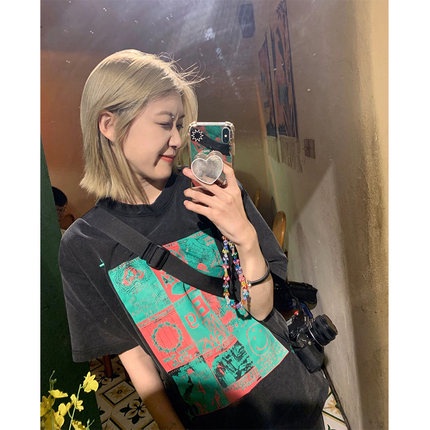 Áo Thun in Hình Ngẫu Nhiên / Giá Trị Tuyệt Vời / Mua Nó Và kiếm nó / Logistics đến trong 7 ngày / Áo Nữ Thời Trang Hàn Quốc Giá Một Lần