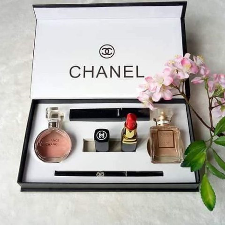 BỘ TRANG ĐIỂM 5 MÓN CAO CẤP SANG TRỌNG | BigBuy360 - bigbuy360.vn