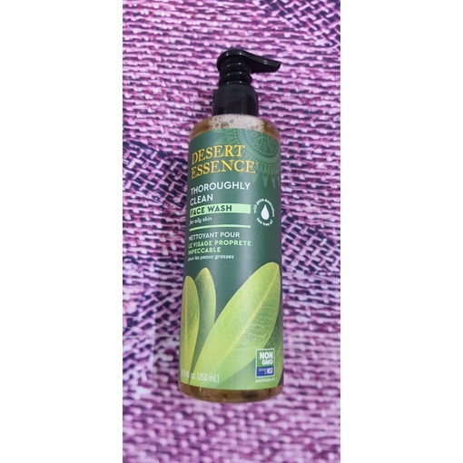SỮA RỬA MẶT TỰ NHIÊN GIẢM MỤN VỚI DẦU TRÀM TRÀ DÀNH CHO DA DẦU DESERT ESSENCE