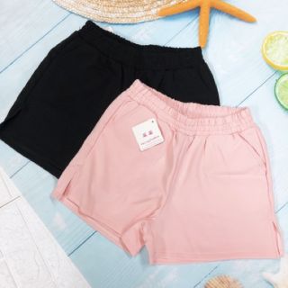 Quần short đùi xẻ tà vải cát hàn