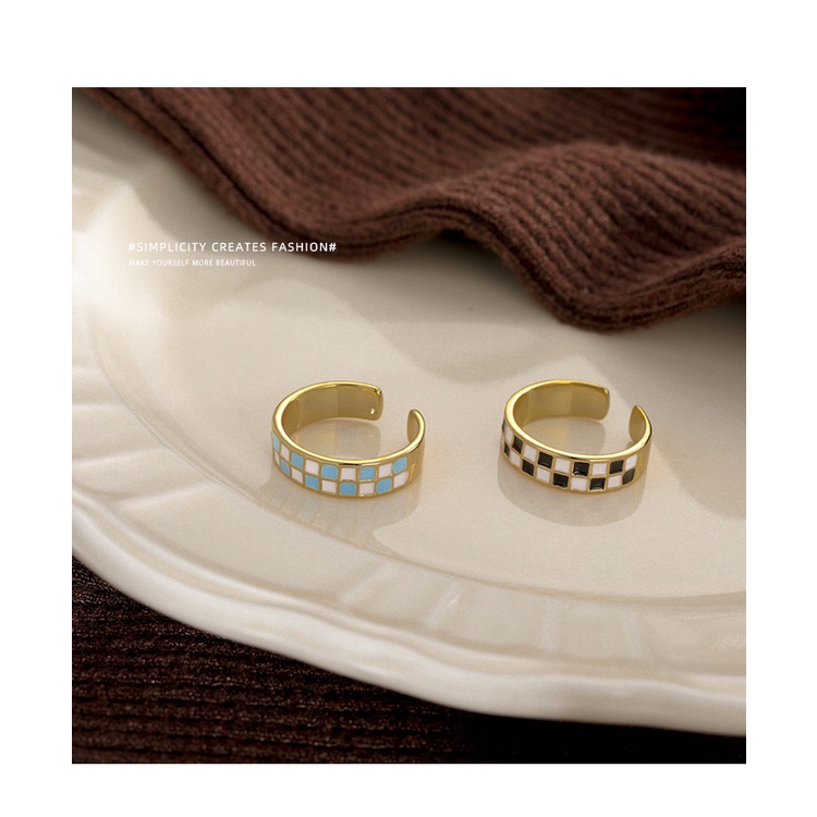 Nhẫn Thiết Kế Dạng Mở Họa Tiết Bảng Ca Rô Màu Xanh Dương Phong Cách Mới Dành Cho Bạn Nữ