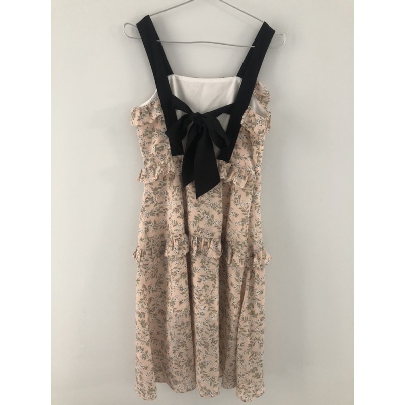 Đầm hoa Gout De Jun