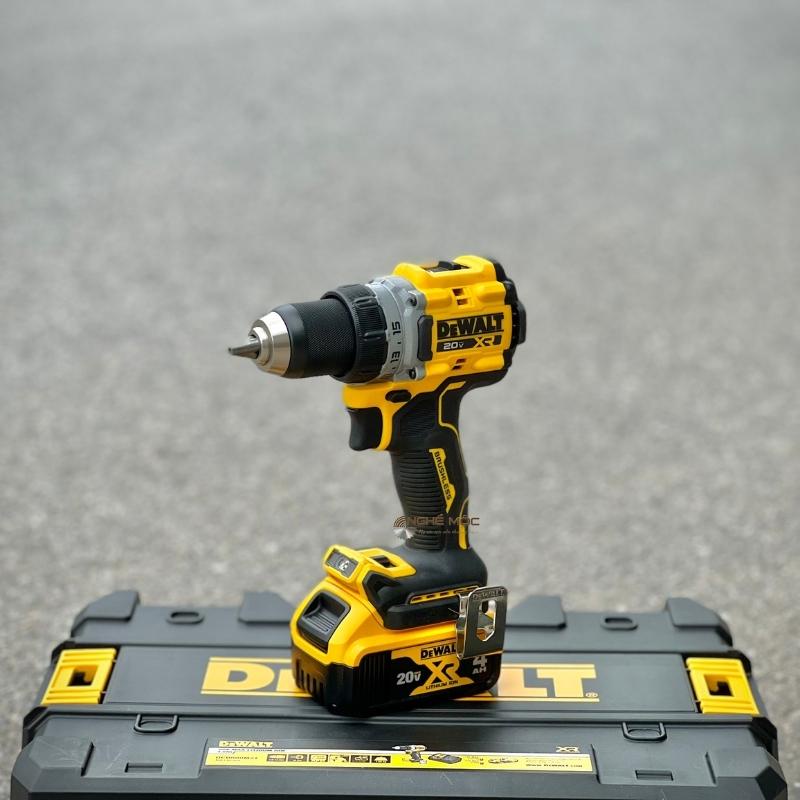 Máy khoan pin  thế hệ mới Dewalt DCD800 không than
