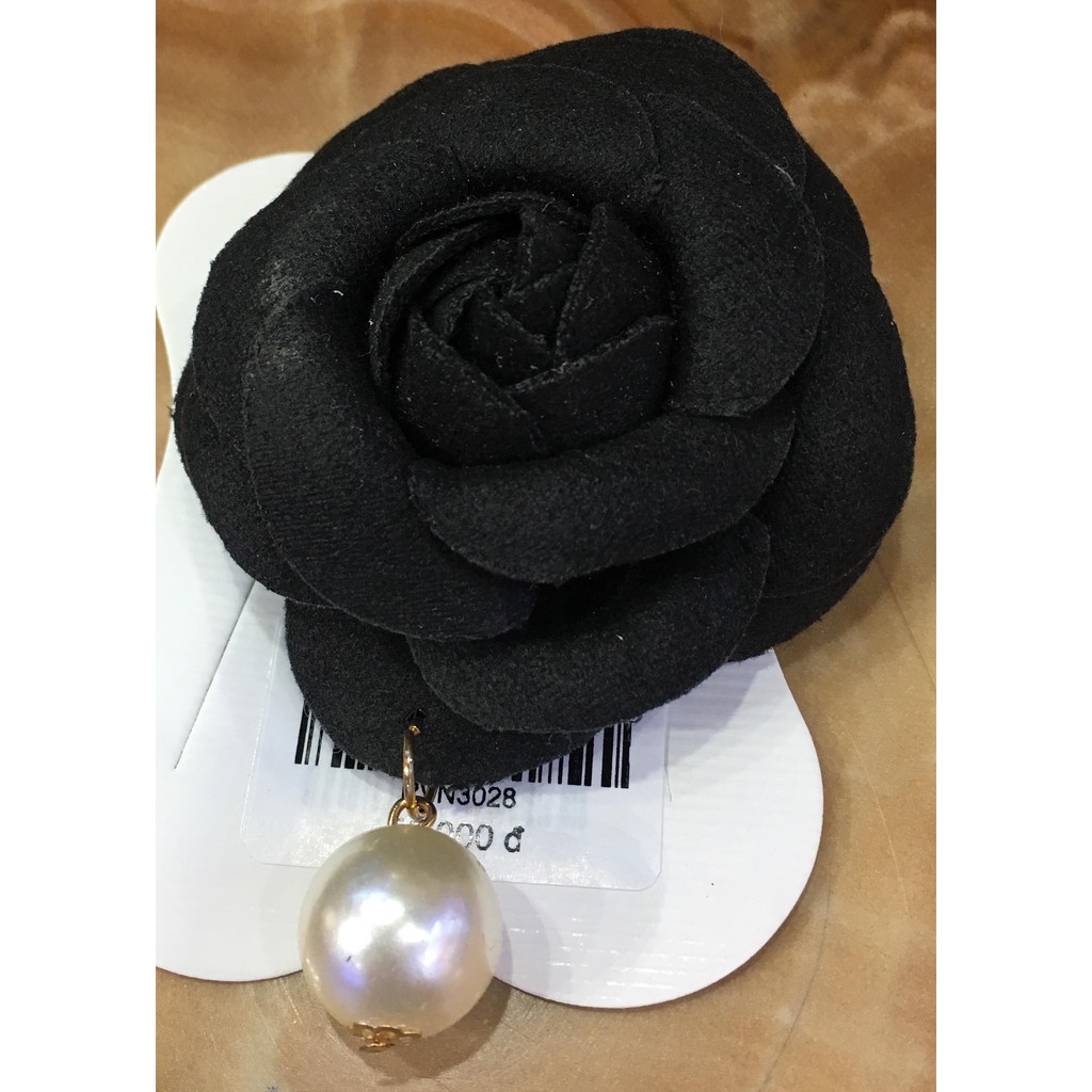 Tag cài áo hoa trà vải dạ sang trọng - Xinh Xinh Accessories