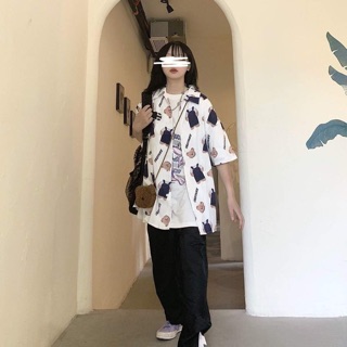 Áo sơ mi gấu mặc yếm trắng