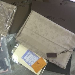 Khăn lụa lv