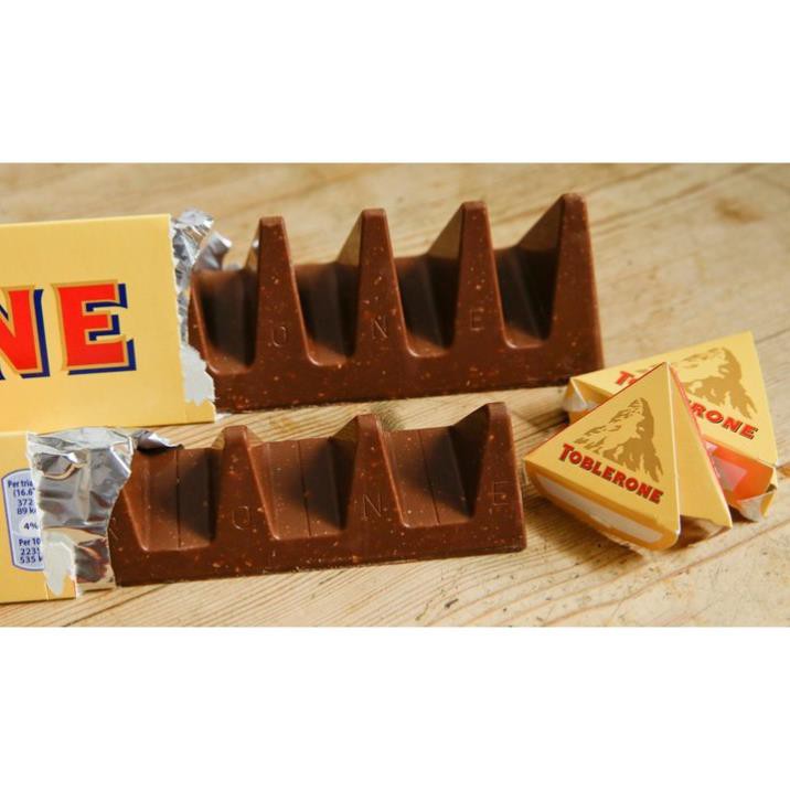 (2 loại) Chocolate Toblerone vị Mật ong & Hạnh nhân hộp 100gr