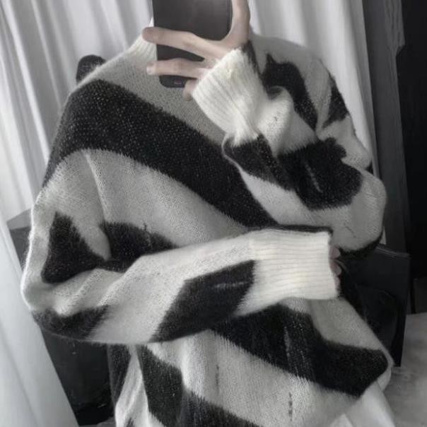 Xả Thanh Lý - [ORDER] Áo len lông sọc đen trắng chéo cổ tròn OFF-WHITE style Ulzzang Hàn quốc siêu chất ^ * -