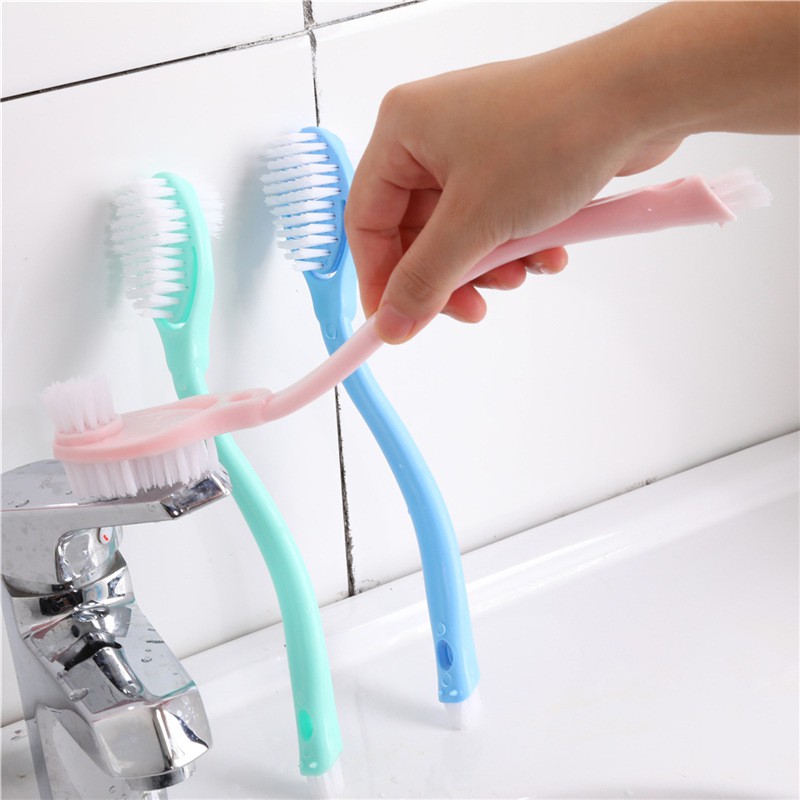 Bàn chải đánh giày cán dài có 2 đầu tiện lợi