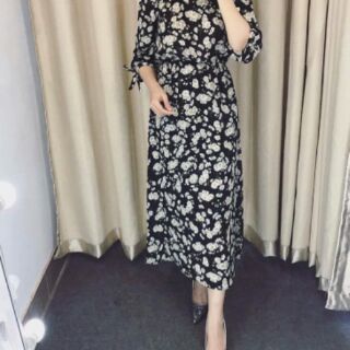 Váy maxi hoa nhí H&M