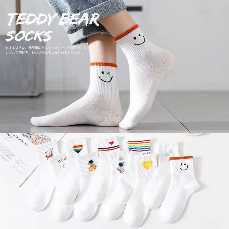 Tất vớ họa tiết hoạt hình trắng cổ cao phong cách Hàn Quốc dễ thương hàng chất đẹp M28