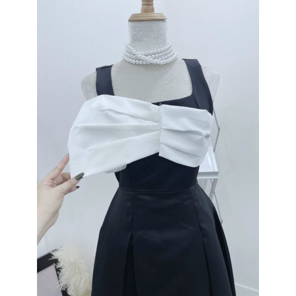 Đầm tafta 2s nơ ngực dáng dài