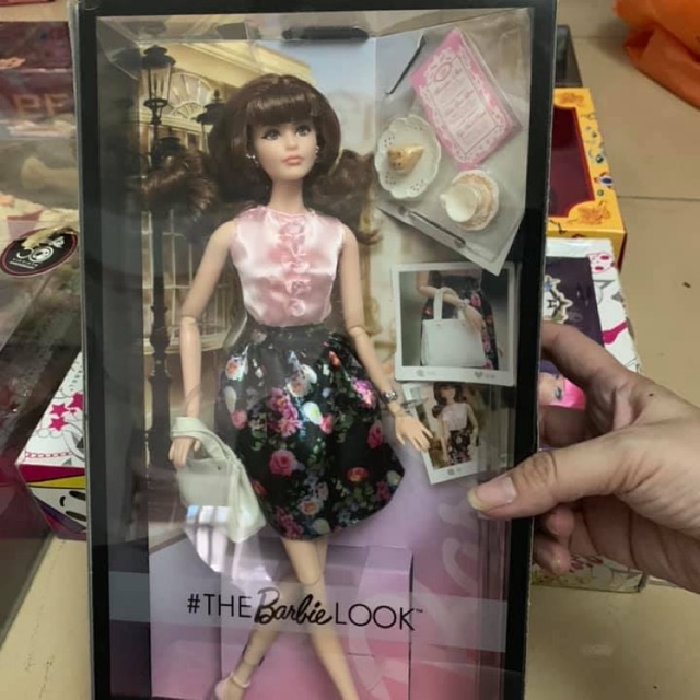 Barbie the look