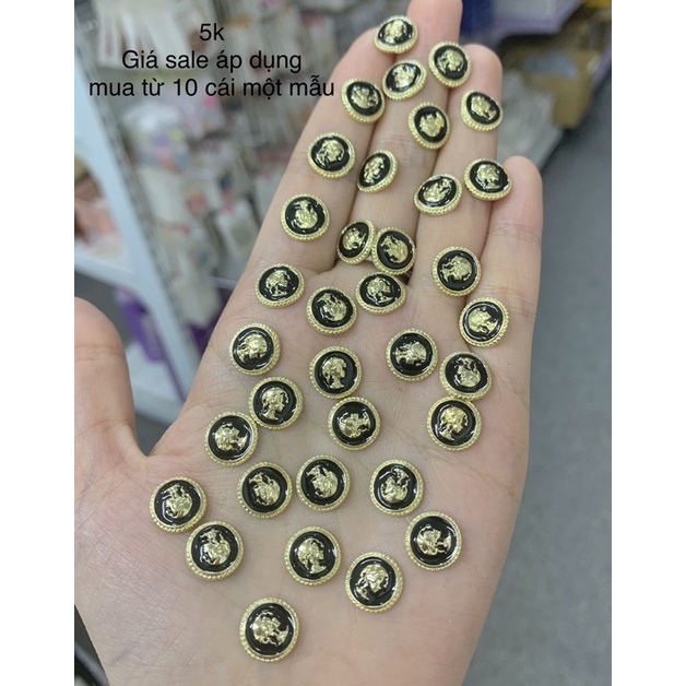 Đá hình đính móng