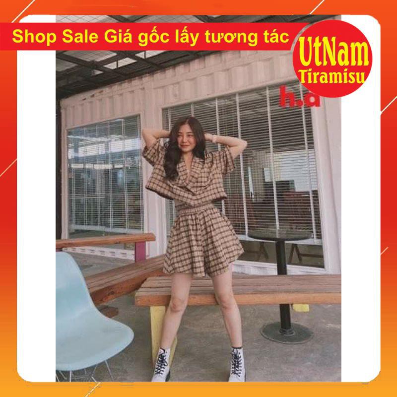 ( Ảnh thật và video shop tự quay) Sét váy nữ hai món gồm áo croptop kẻ + quần giả váy dáng ngắn form thụng unisex giá rẻ