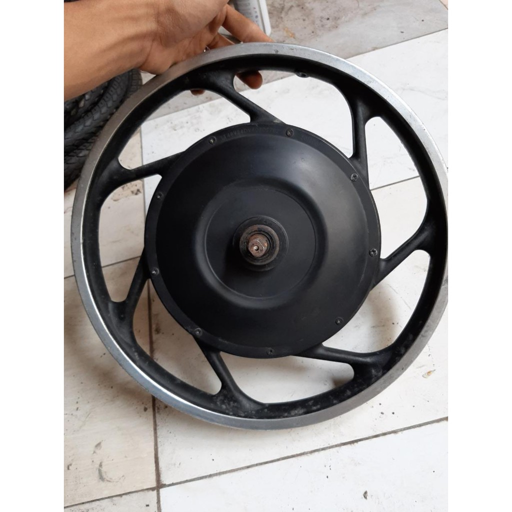 Động cơ xe điện vành đúc 18x2.125 và 18x2.5 hàng tháo xe