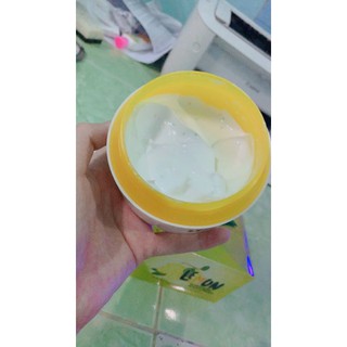 Kem body Lemon Chanh có hạt vitamin