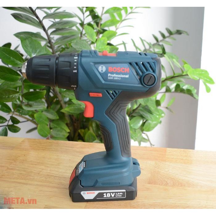 Máy khoan pin Bosch GSR 180-LI (kèm phụ kiện)