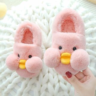 Dép bông của bé hình con vịt