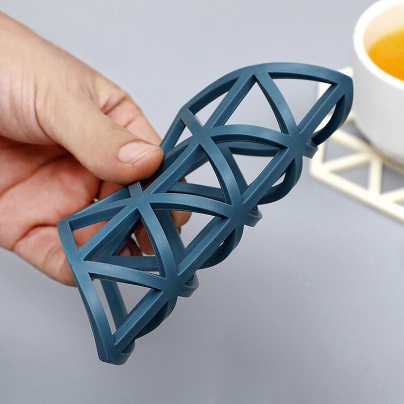 1 Miếng Lót Tô Cách Nhiệt Chống Bỏng Bằng Silicone Màu Trơn Khoét Lỗ Hình Học Độ Cao Cao Cho Nhà Bếp Gia Đình