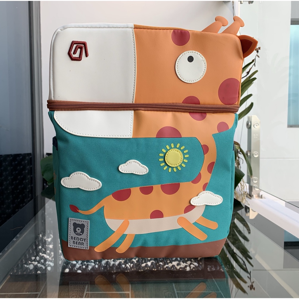 Balo cho Bé trai hoặc gái học Mẫu giáo Thương hiệu Beddybear / Beddy bear Họa tiết Hươu Cao Cổ, thiết kế chống gù lưng
