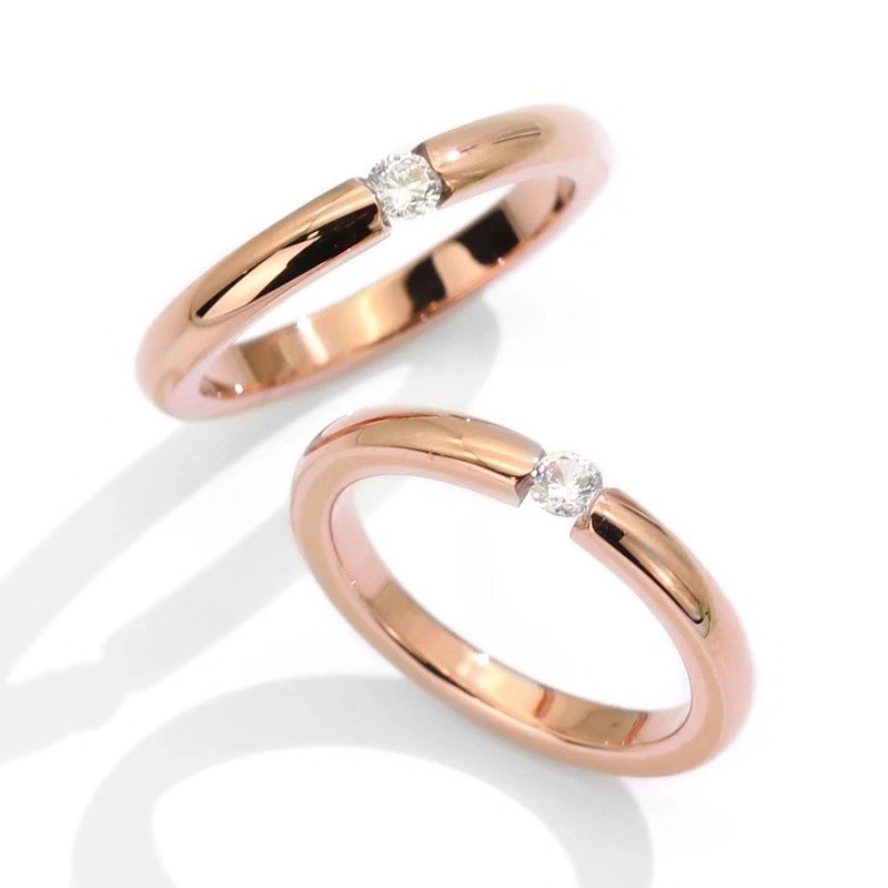 Nhẫn Thép Titan Mạ Vàng Hồng 18K Đính Kim Cương Không Gây Dị Ứng Không Phai Màu Đơn Giản Cho Nữ