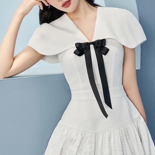 Đầm trắng đính nơ thanh lịch, thiết kế dáng xòe, thích hợp đi làm, dạo phố, dự tiệc - T031
