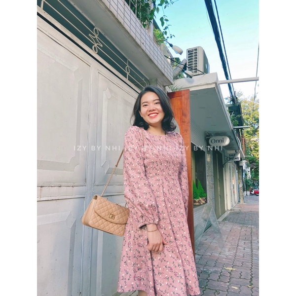 VÁY ĐẦM HOA NHÍ BIGSIZE DÀI TAY CỔ TRÒN VINTAGE - IZYBYNHI | BigBuy360 - bigbuy360.vn