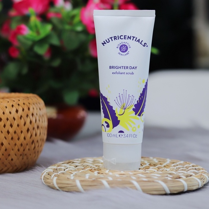 Kem Tẩy Tế Bào Chết Nutricentials Brighter Day Exfoliant Scrub