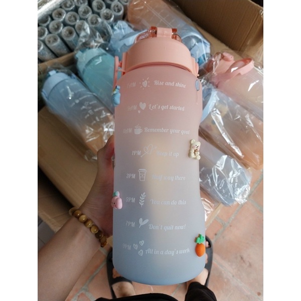 Bình Nước 2L An Toàn, Có Ống Hút, Chia Vạch Nhắc Uống Nước