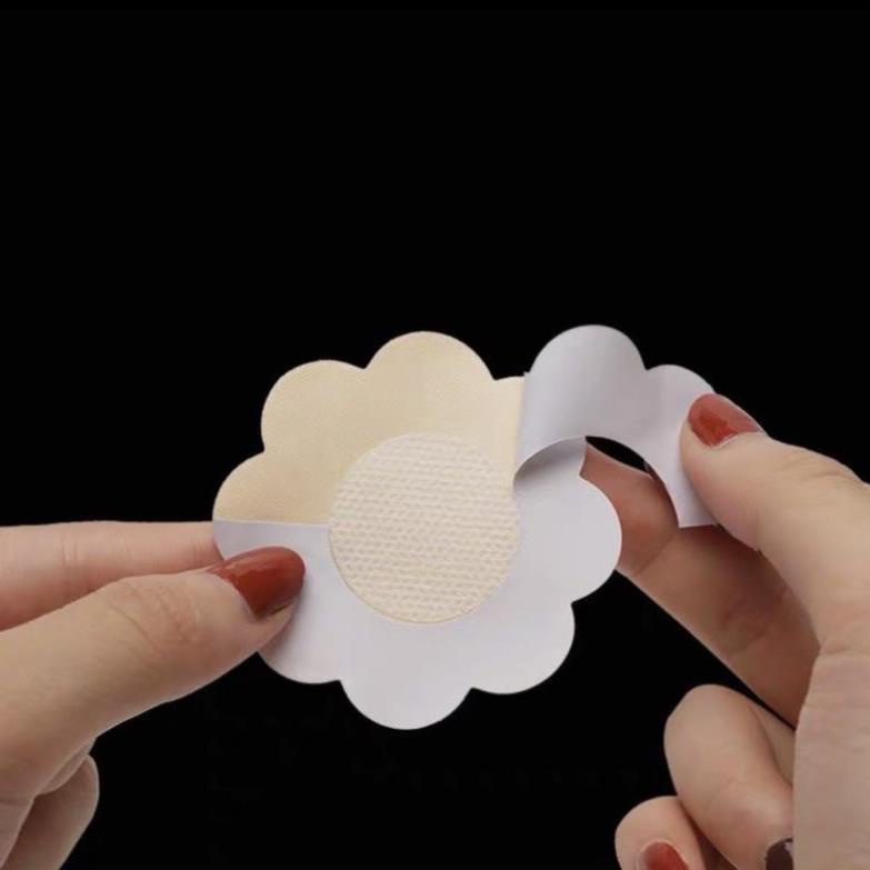 Miếng Dán Ti, Đầu Ngực, Nhũ Hoa Giấy Dùng 1 Lần Hình Hoa (loại 1,video thật) PK Tkutrang