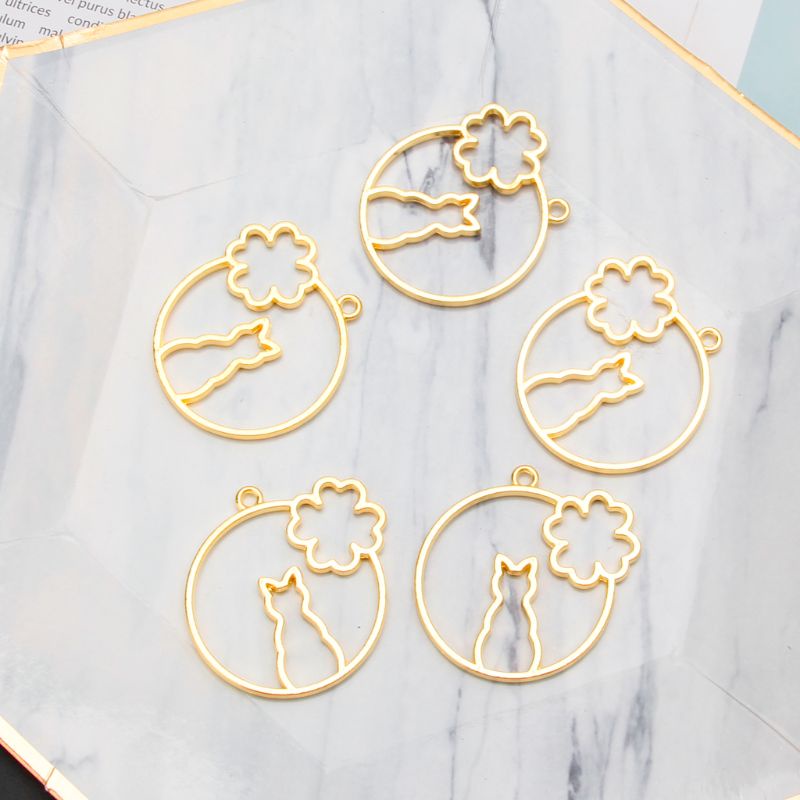 Set 5 Mặt Dây Chuyền Hình Mèo Xinh Xắn