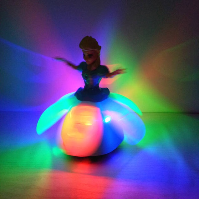 Đèn lồng Elsa và Anna xoay có nhạc và đèn