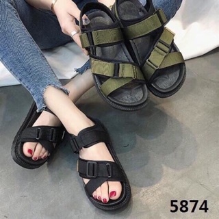 Dép quai hậu