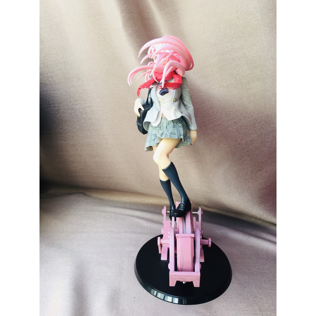 Mô Hình Figure Zero Two - 1/7 Uniform Ver - DARLING In The FRANXX