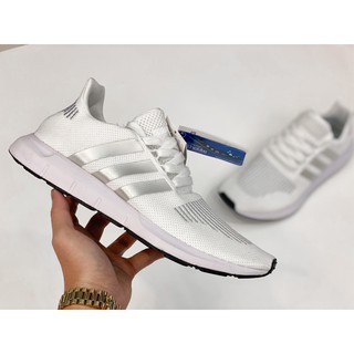 Giày Swift Run nam nữ cao cấp nhẹ thoáng bền êm (trắng)