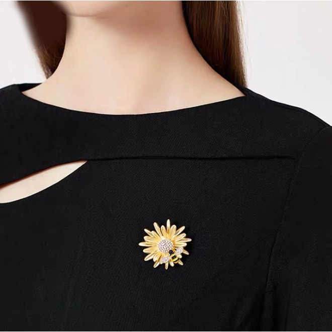 Cài áo ong hút mật (bông hoa cúc vàng) GC138 và GC209