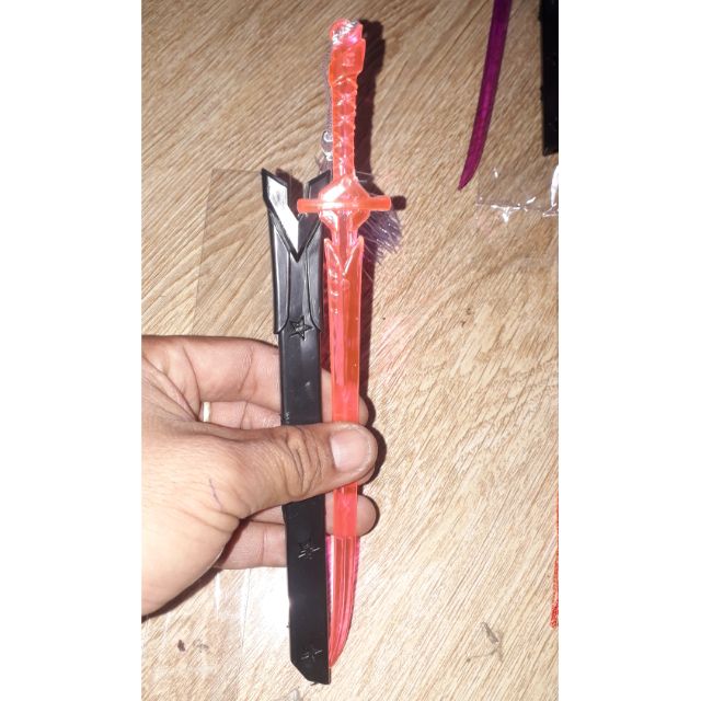 Mô hình 1 thanh gươm trang trí bằng nhựa dài 22cm