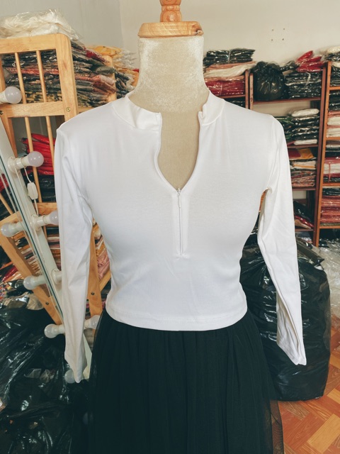 áo croptop kiểu dây kéo tay dài