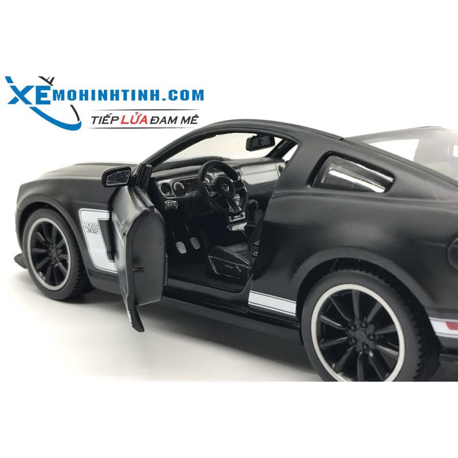 Xe Mô Hình Ford Mustang Boss 302 1:24 Maisto (Đen Trắng)