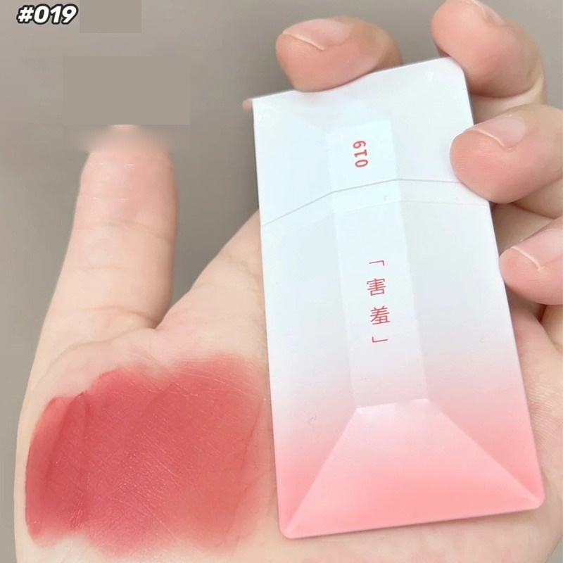 Son Môi Dưỡng Ẩm Lâu Trôi Chống Thấm Nước Không Dính Cốc Có Thẻ In Hình Ảnh