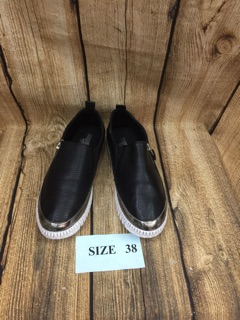 Combo 2 đôi slipon da thật chỉ với 300k